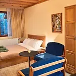 Margarita Mountain Lodge *
