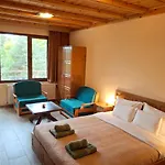 Margarita Mountain Lodge
